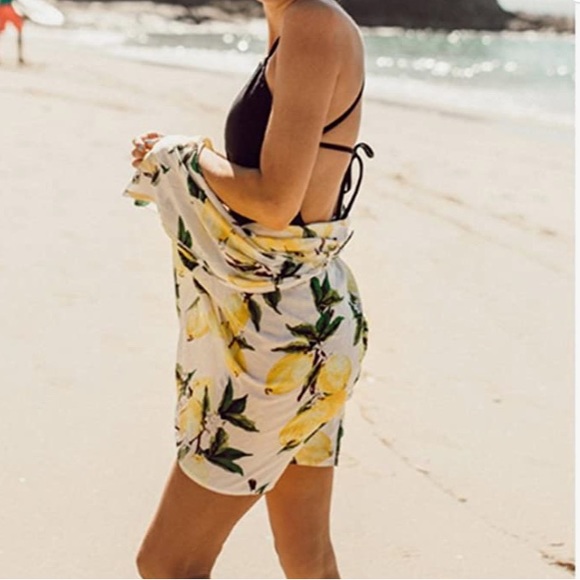 Lemon Print Size S-M Beach Coverup - Picture 3 of 10